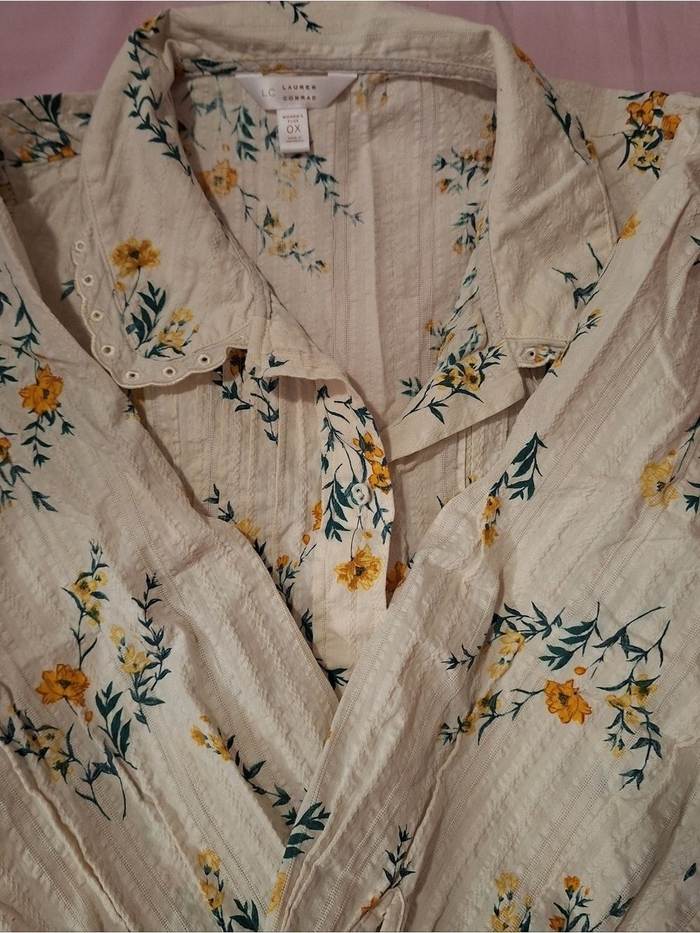 Lauren Conrad Cream Yellow Floral Button Up Blouse 0X